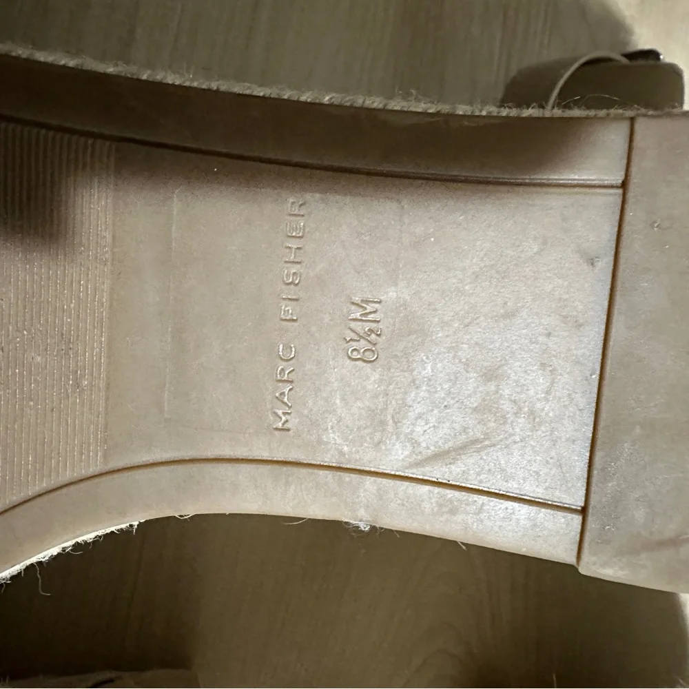 Marc Fisher Adalyn Espadrille Wedges Taupe 8.5 M Womens Platform Suede Sandals‎